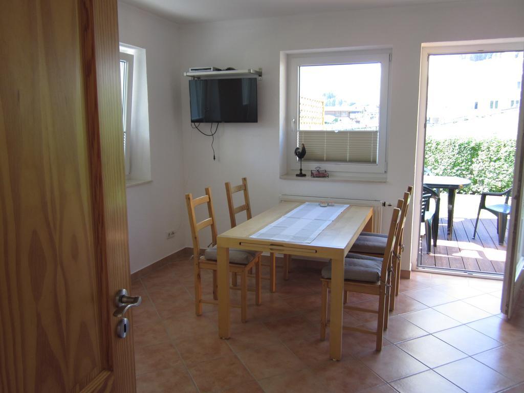 Ferienwohnung Bergpanorama Fulpmes Zimmer foto